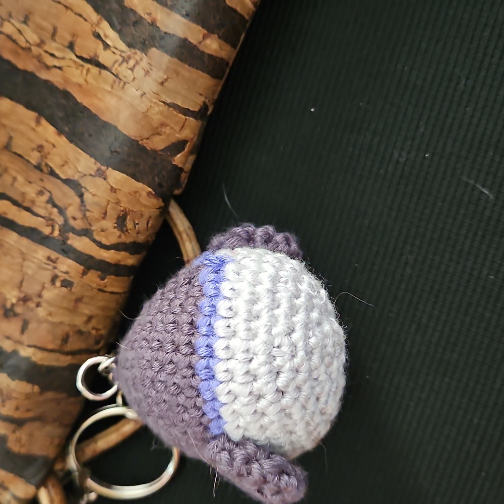 Handmade Pigeon Keychain - Picture 5 of 8